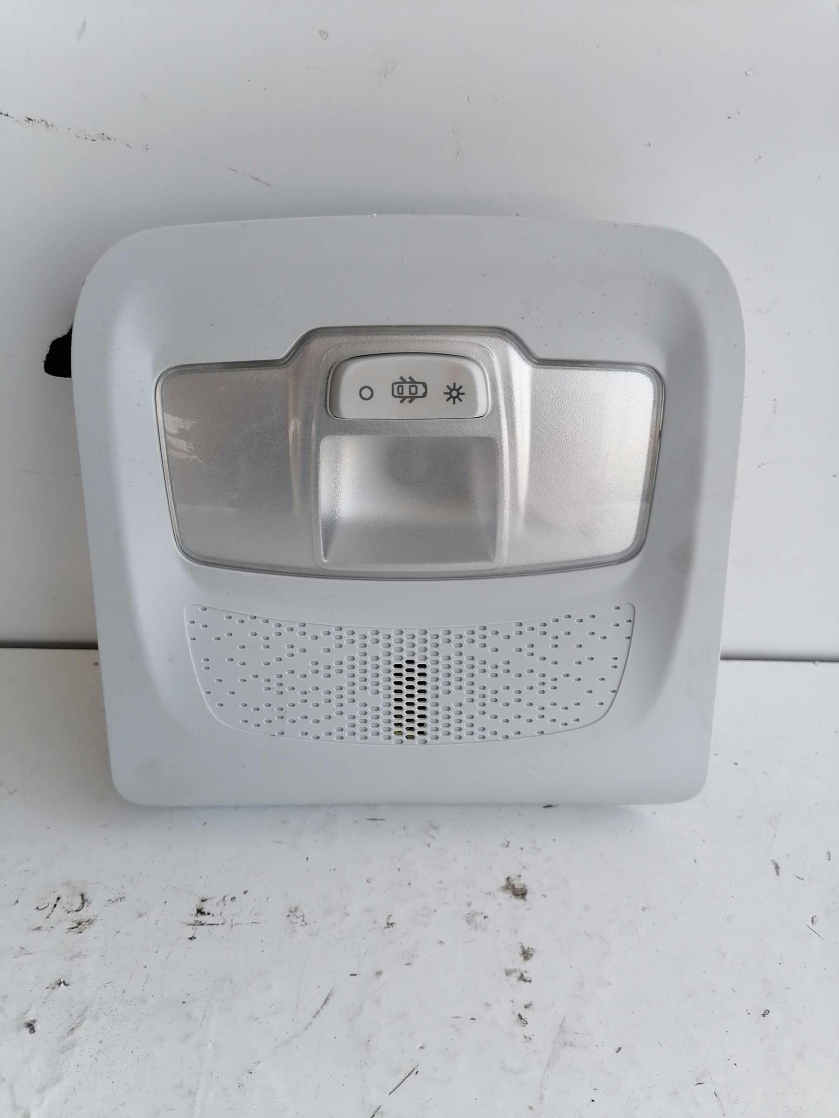 Luce cortesia ant. tetto